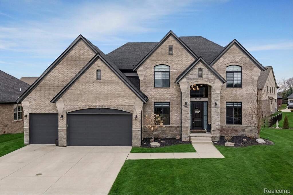 4 Bedroom Single Family Home/House's Image 60