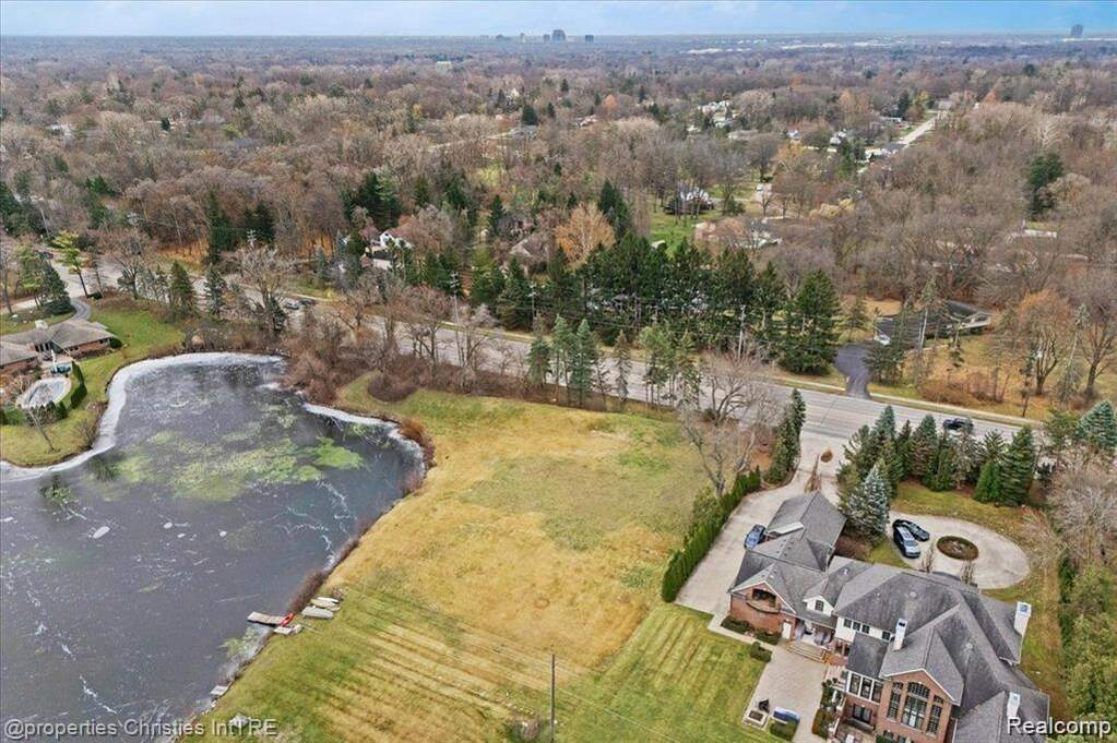 Land/Vacant Land's Image 4