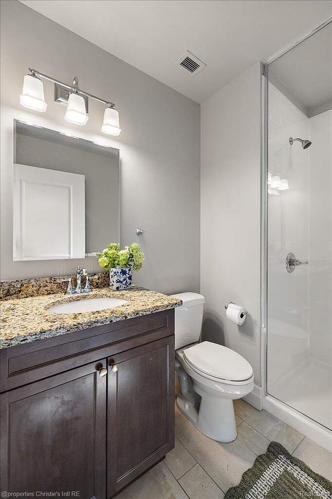 2 Bedroom Apartment/Flat's Image 9