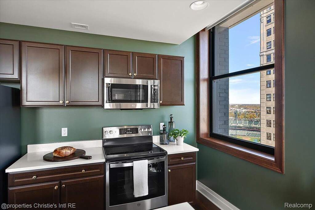 2 Bedroom Apartment/Flat's Image 6
