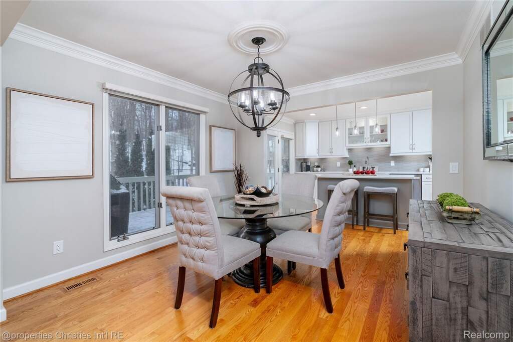 3 Bedroom Apartment/Flat's Image 6