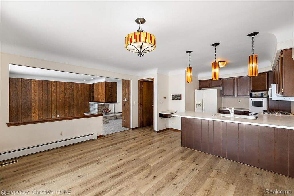 3 Bedroom Single Family Home/House's Image 17