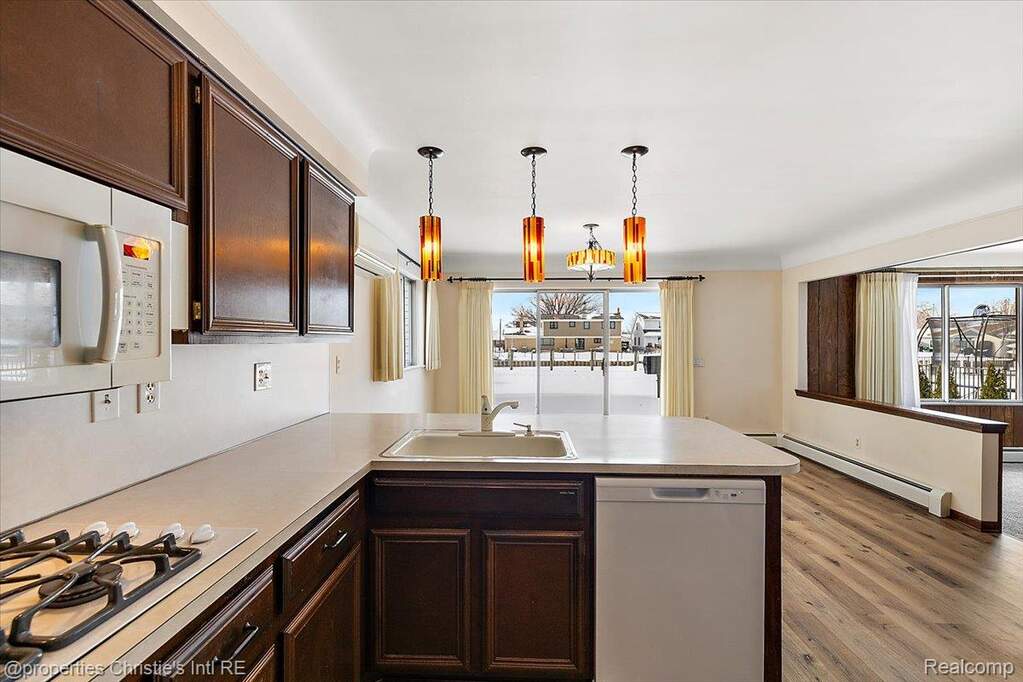 3 Bedroom Single Family Home/House's Image 19