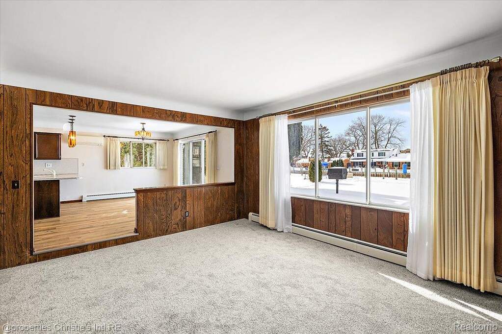 3 Bedroom Single Family Home/House's Image 22