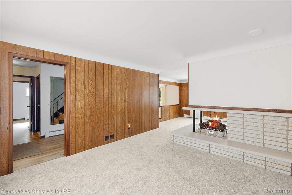 3 Bedroom Single Family Home/House's Image 24