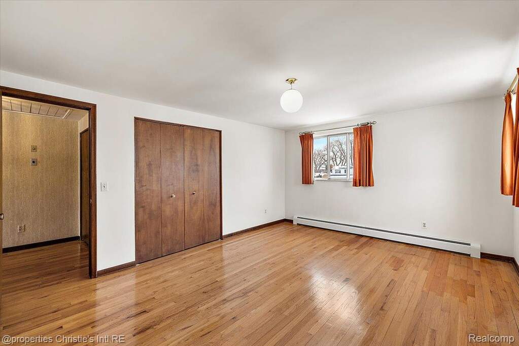 3 Bedroom Single Family Home/House's Image 29