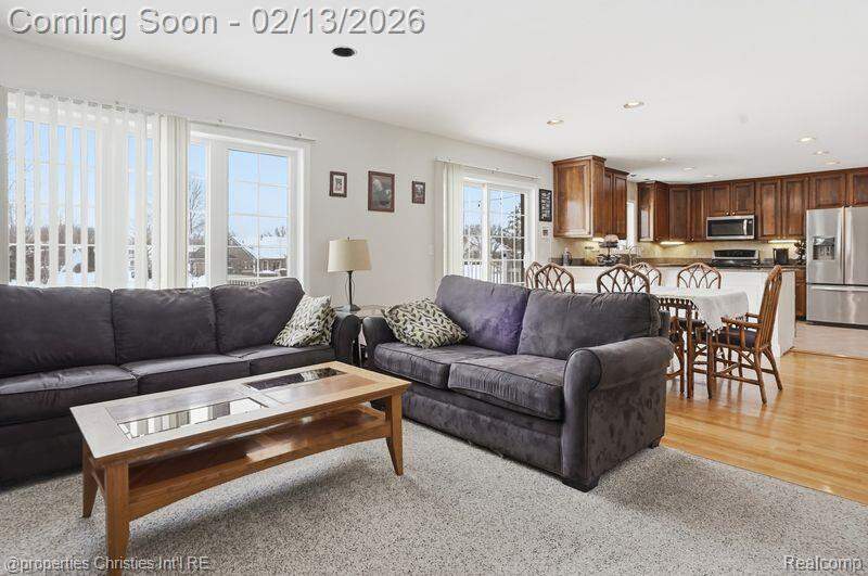4 Bedroom Single Family Home/House's Image 8