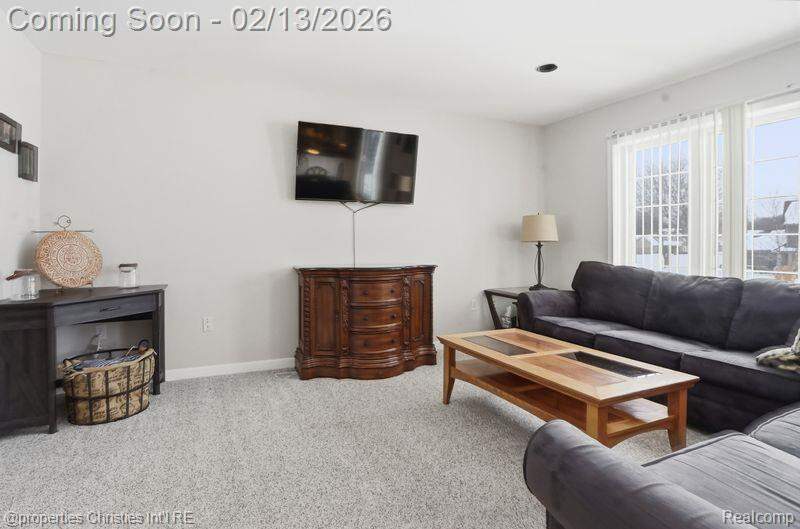 4 Bedroom Single Family Home/House's Image 9