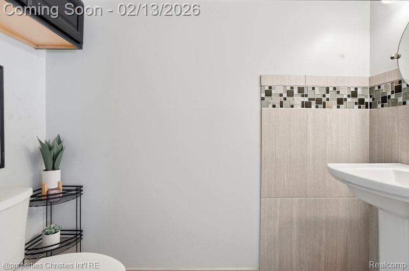 4 Bedroom Single Family Home/House's Image 17