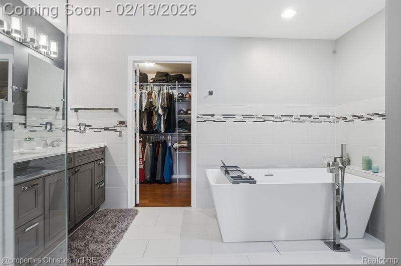 4 Bedroom Single Family Home/House's Image 21