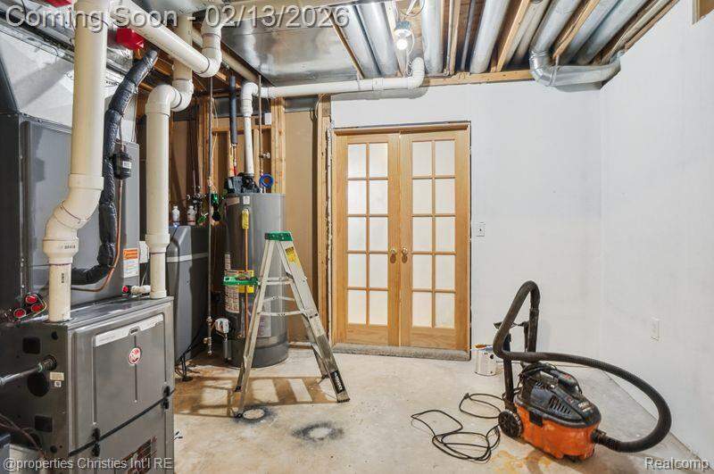 4 Bedroom Single Family Home/House's Image 38