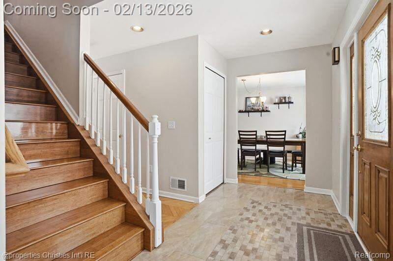 4 Bedroom Single Family Home/House's Image 5