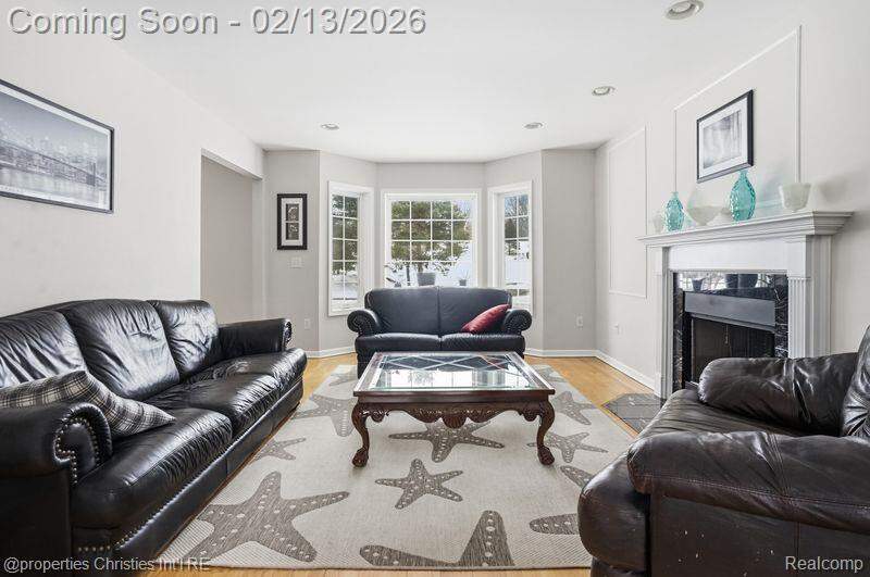 4 Bedroom Single Family Home/House's Image 6