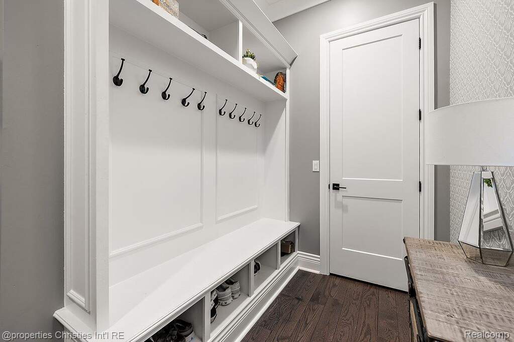 4 Bedroom Single Family Home/House's Image 20