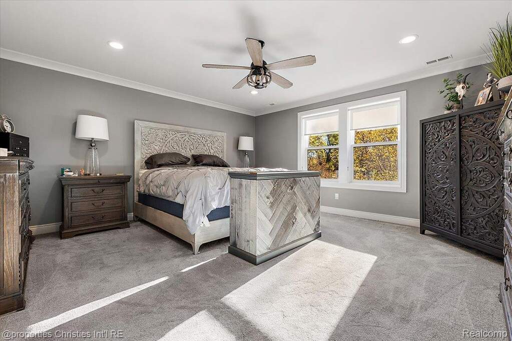 4 Bedroom Single Family Home/House's Image 26