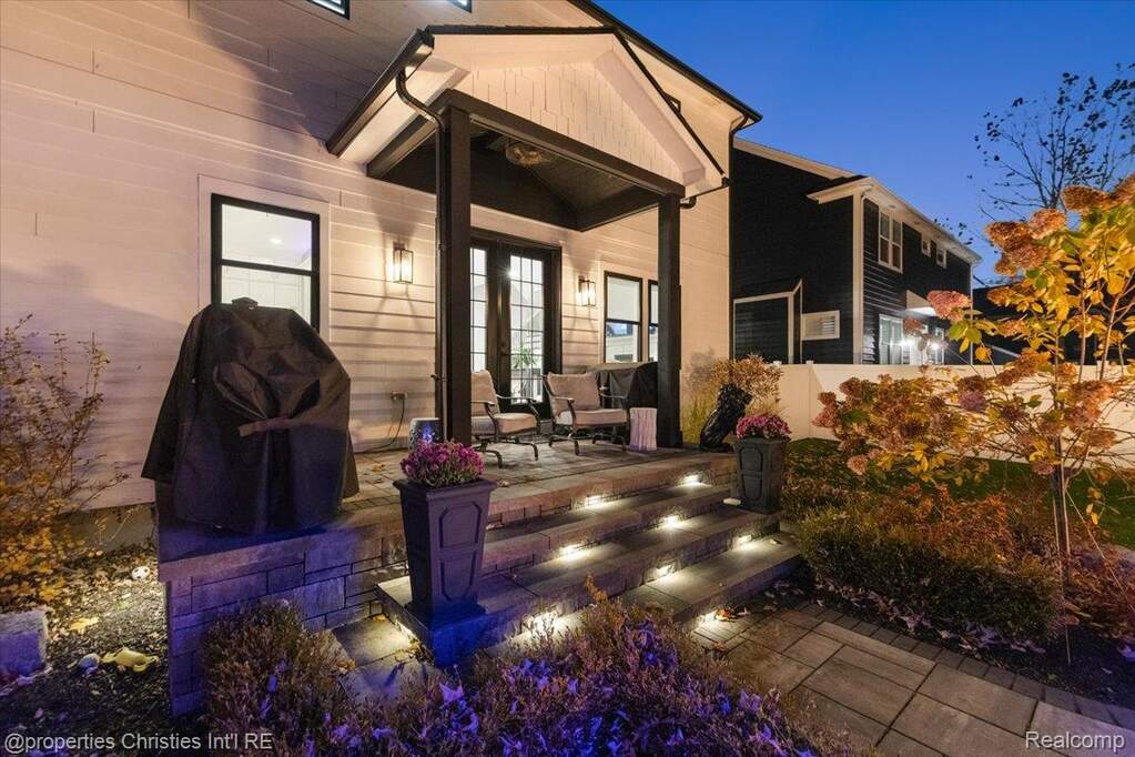4 Bedroom Single Family Home/House's Image 55