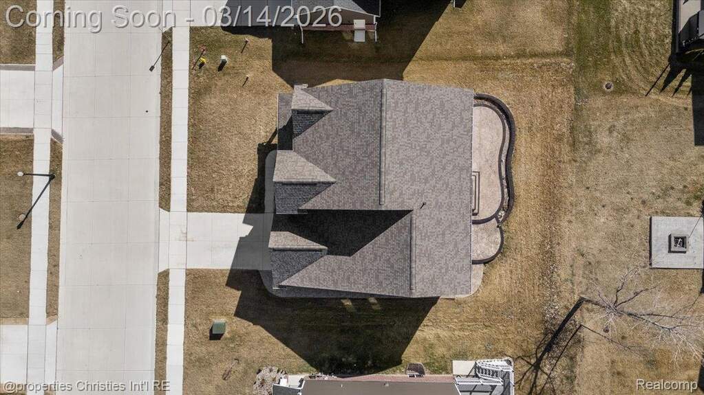 4 Bedroom Single Family Home/House's Image 14