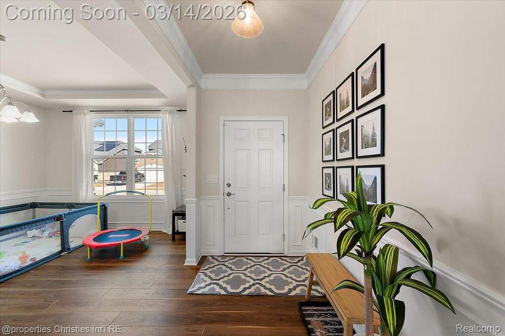 4 Bedroom Single Family Home/House's Image 15