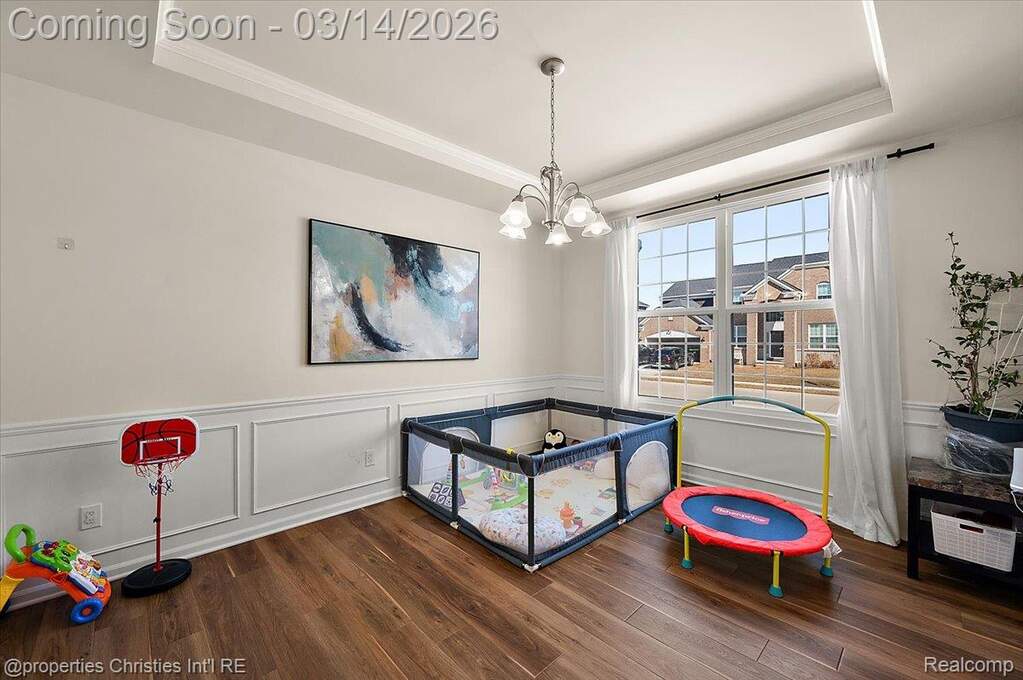 4 Bedroom Single Family Home/House's Image 17