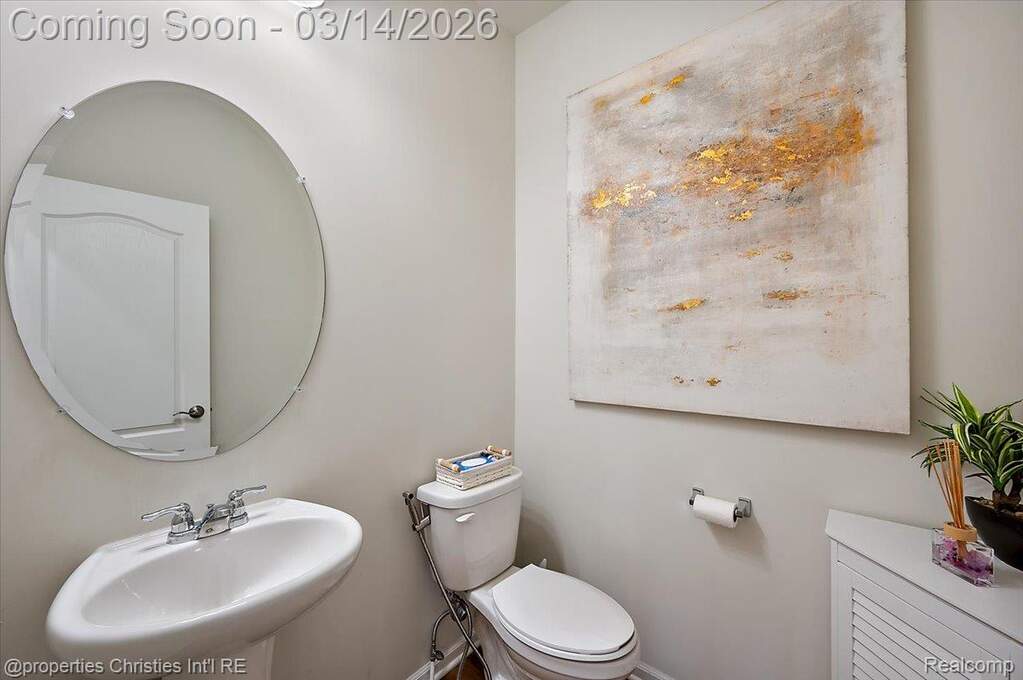 4 Bedroom Single Family Home/House's Image 21