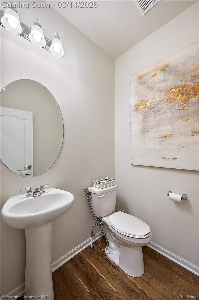 4 Bedroom Single Family Home/House's Image 22