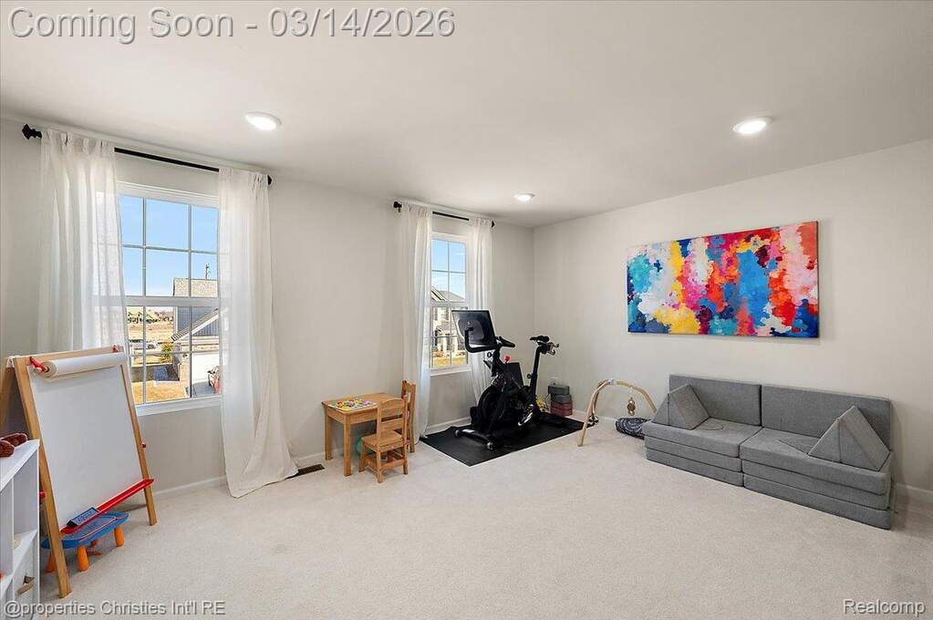 4 Bedroom Single Family Home/House's Image 35
