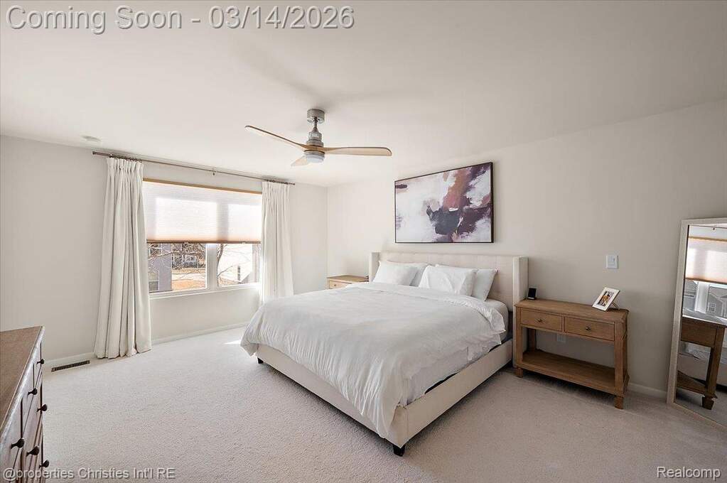 4 Bedroom Single Family Home/House's Image 38