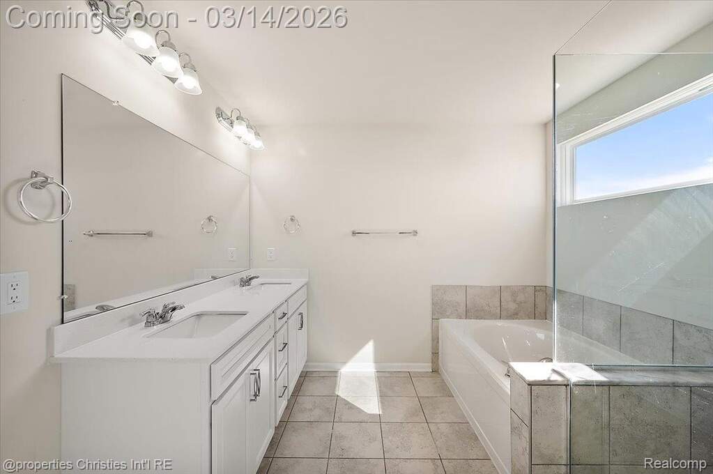 4 Bedroom Single Family Home/House's Image 40