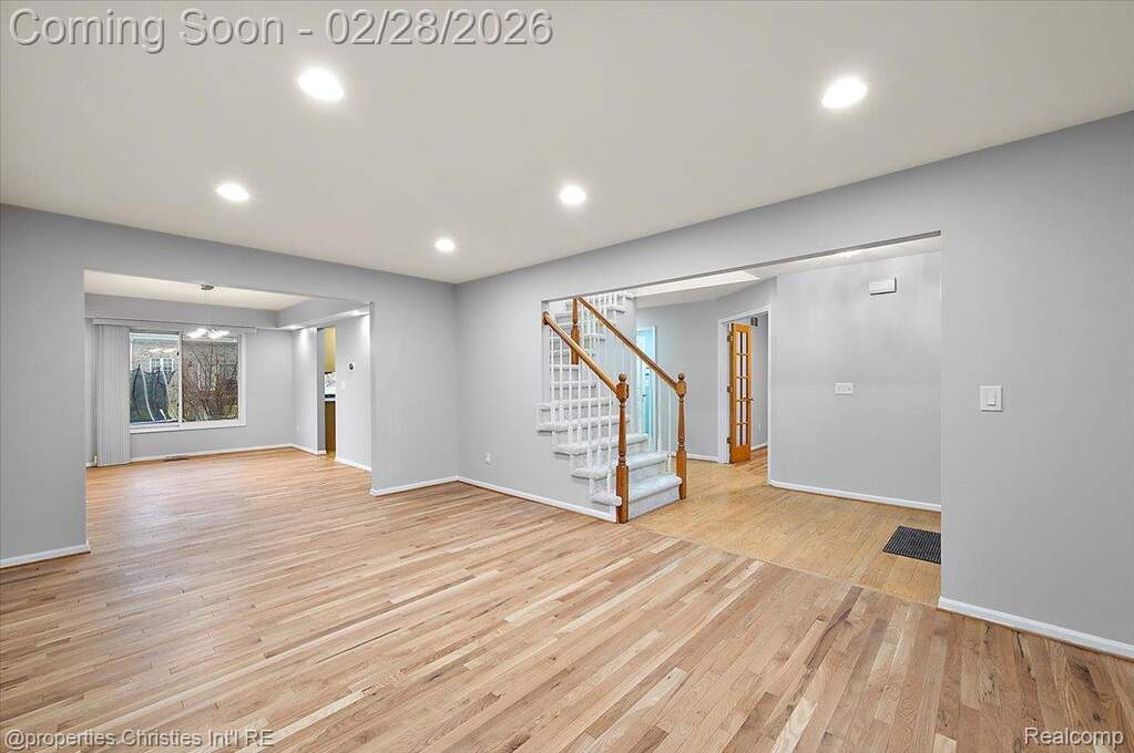 4 Bedroom Single Family Home/House's Image 7