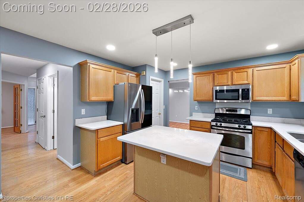 4 Bedroom Single Family Home/House's Image 12