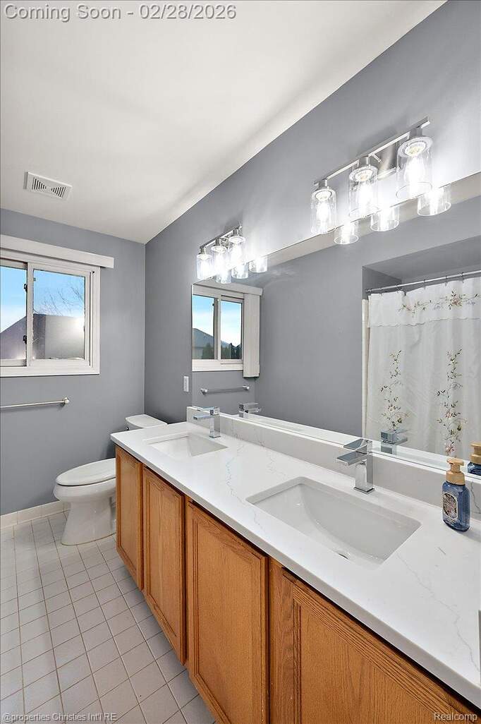 4 Bedroom Single Family Home/House's Image 29