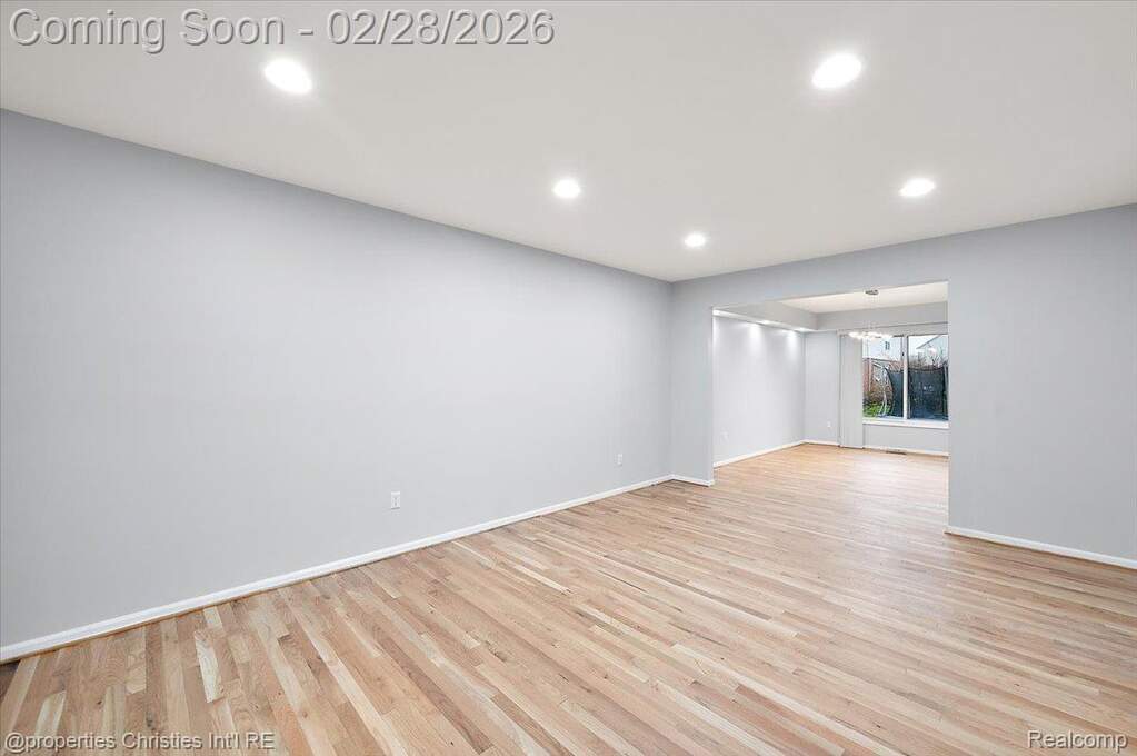4 Bedroom Single Family Home/House's Image 6