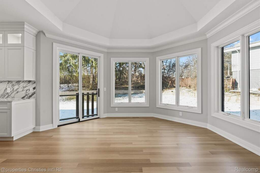 4 Bedroom Single Family Home/House's Image 23