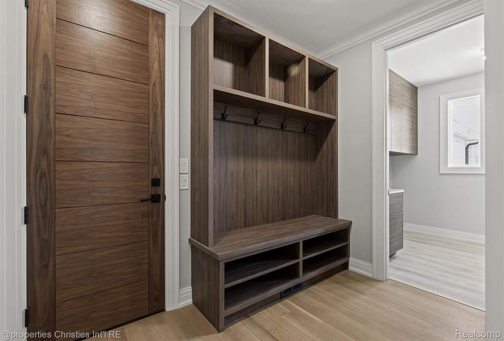 4 Bedroom Single Family Home/House's Image 26