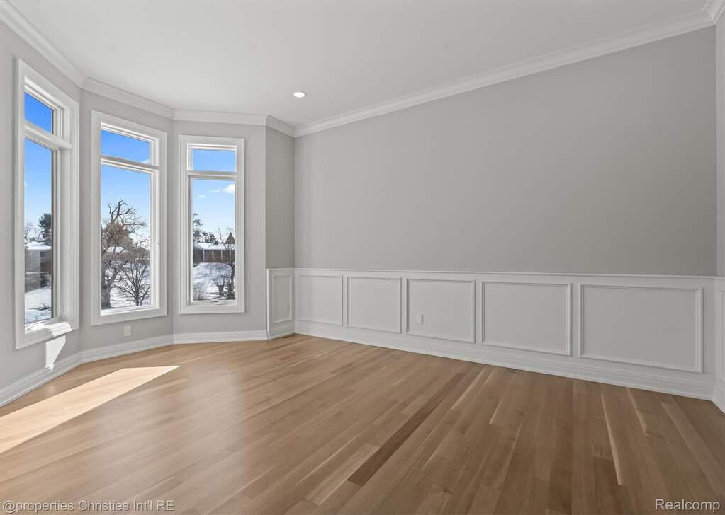 4 Bedroom Single Family Home/House's Image 29