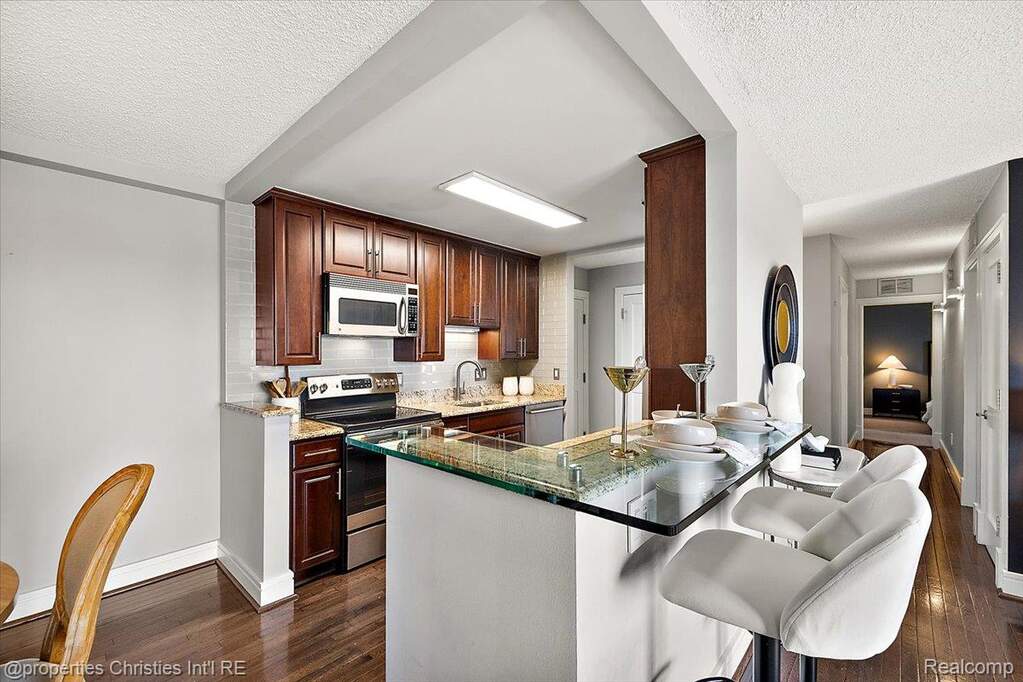 2 Bedroom Apartment/Flat's Image 7