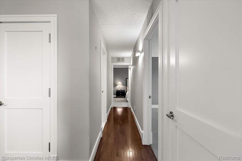 2 Bedroom Apartment/Flat's Image 17