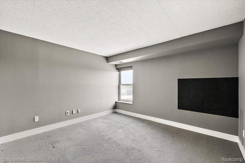 2 Bedroom Apartment/Flat's Image 18