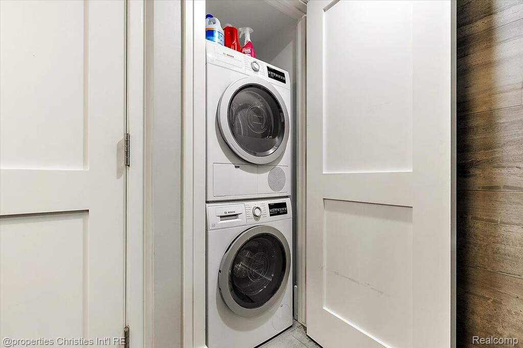 2 Bedroom Apartment/Flat's Image 30