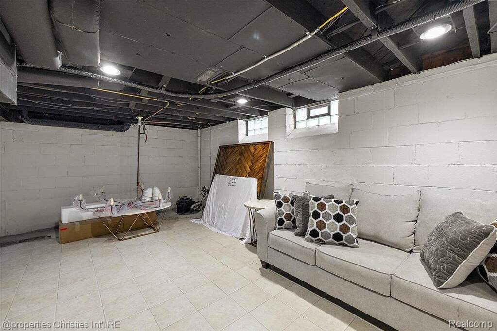3 Bedroom Single Family Home/House's Image 26
