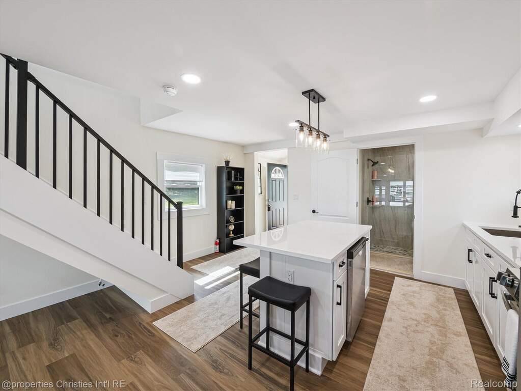 2 Bedroom Single Family Home/House's Image 8