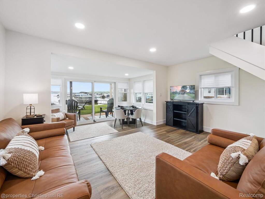 2 Bedroom Single Family Home/House's Image 10