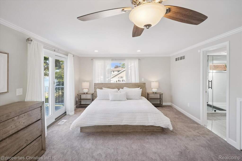 4 Bedroom Single Family Home/House's Image 18