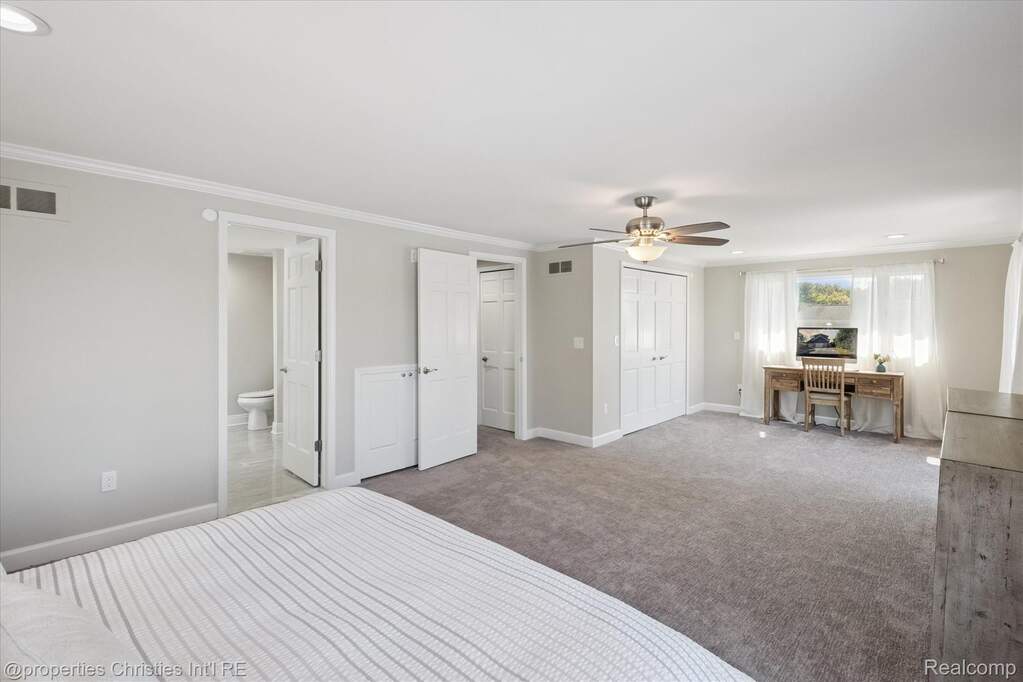 4 Bedroom Single Family Home/House's Image 19