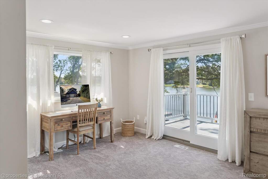 4 Bedroom Single Family Home/House's Image 20