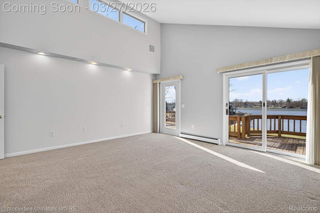 5 Bedroom Single Family Home/House's Image 20