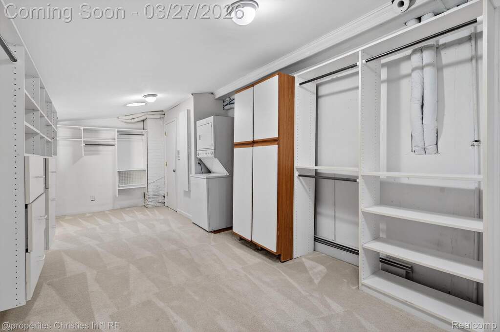 5 Bedroom Single Family Home/House's Image 22