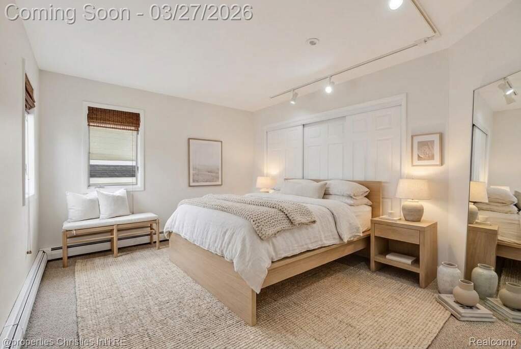 5 Bedroom Single Family Home/House's Image 26