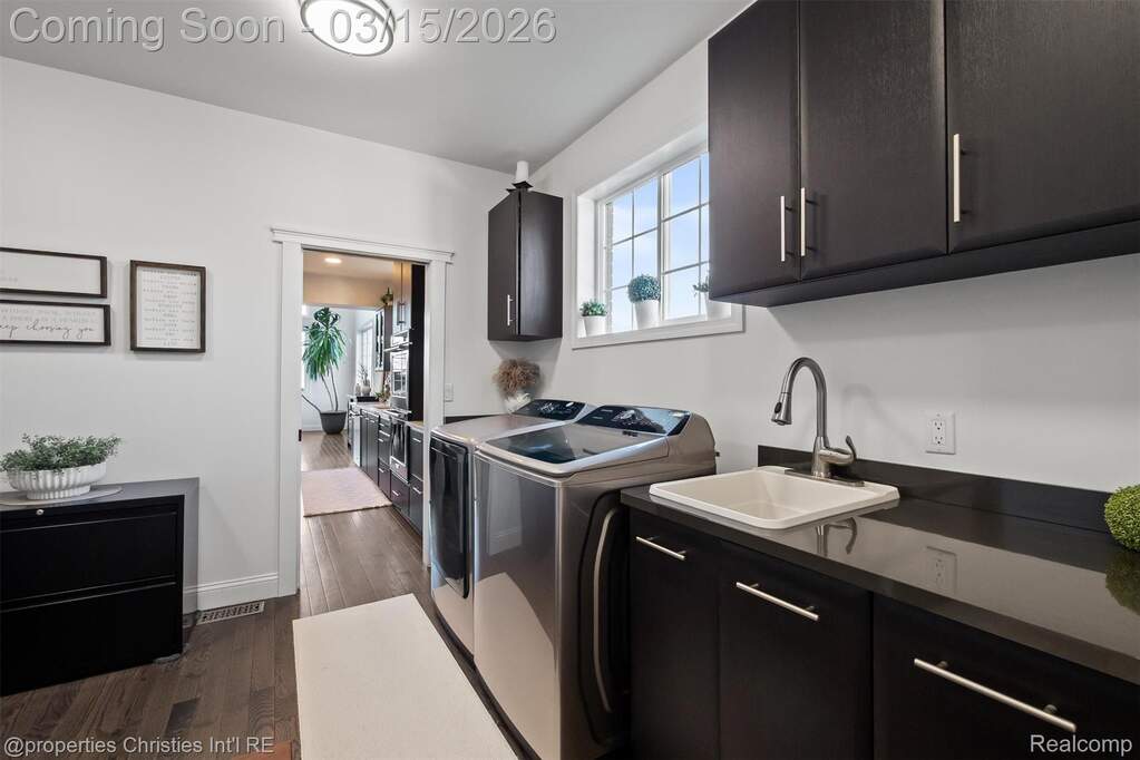 3 Bedroom Single Family Home/House's Image 16