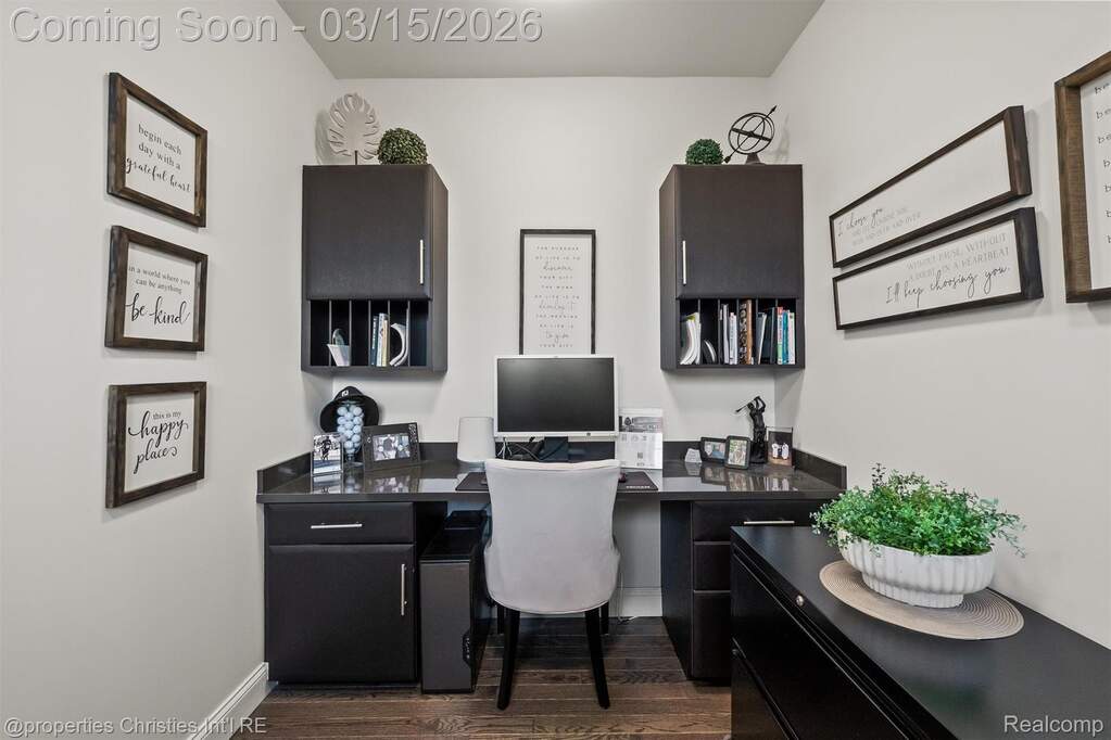 3 Bedroom Single Family Home/House's Image 17